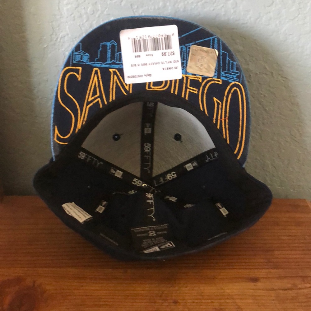Chargers flat bill hat - Picture 4 of 4
